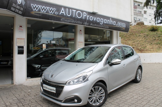 Peugeot 208 BlueHDI Allure