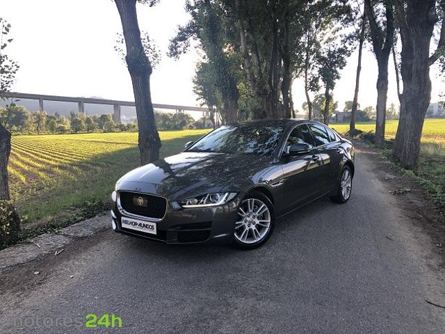 Jaguar XE 2.0 D Prestige Aut.