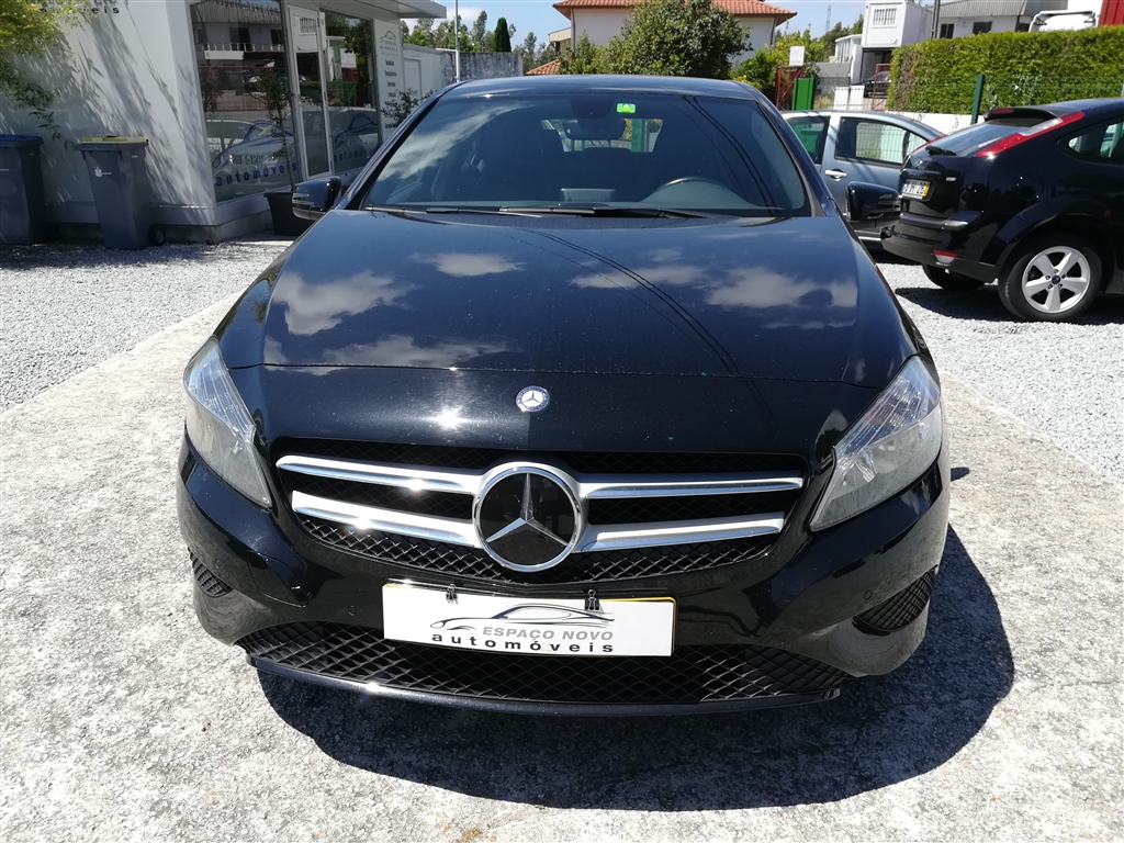  Mercedes-Benz Classe A 180 CDi B.E. Urban (109cv) (5p)