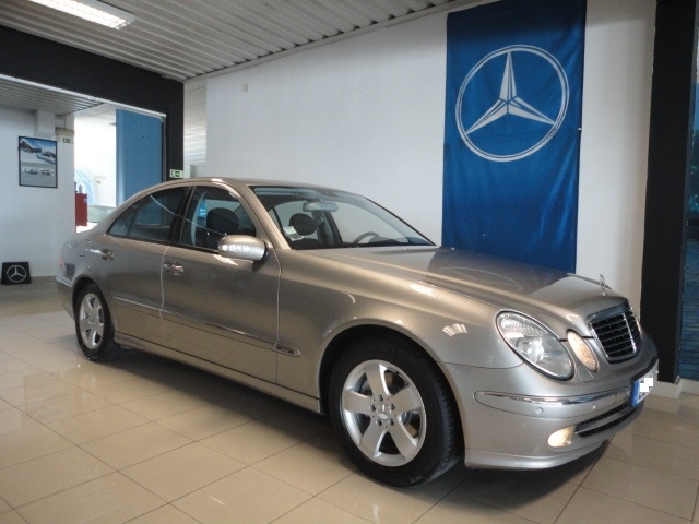  Mercedes-Benz Classe E 220 CDi Avantgarde Aut. (150cv)