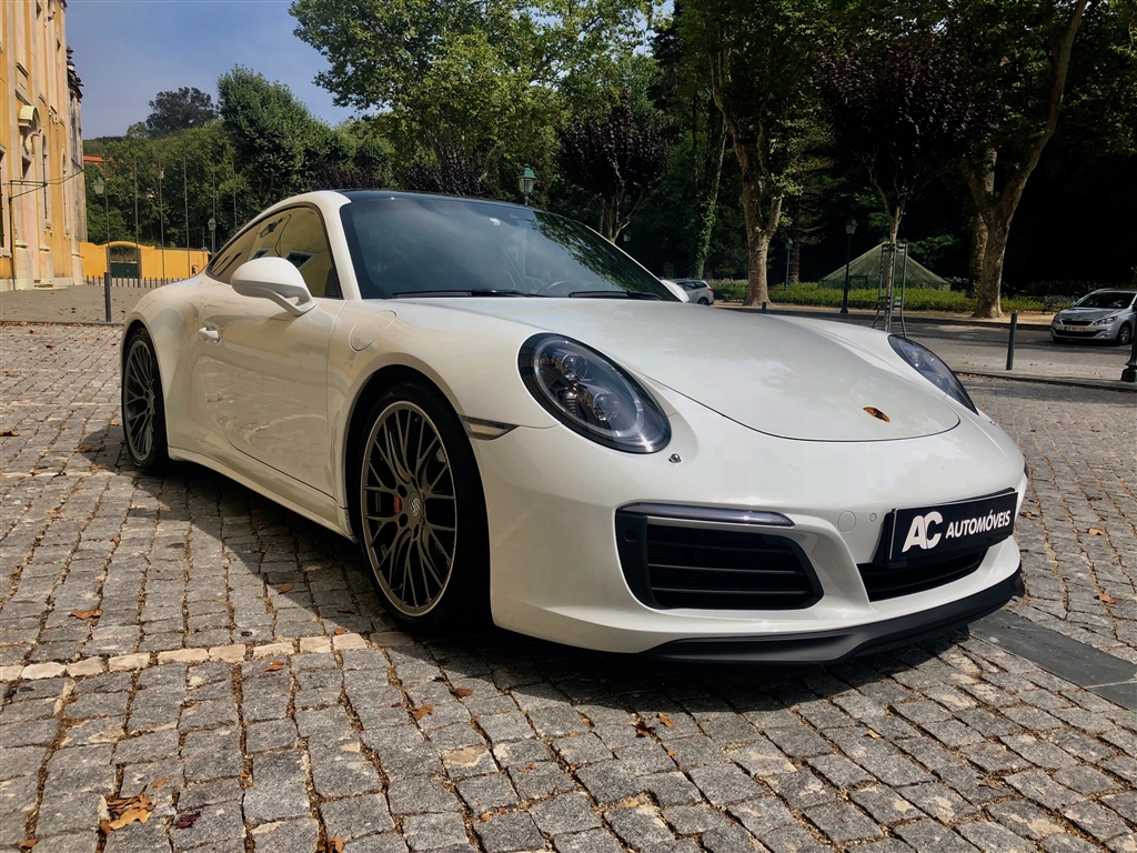  Porsche S PDK COUPÉ