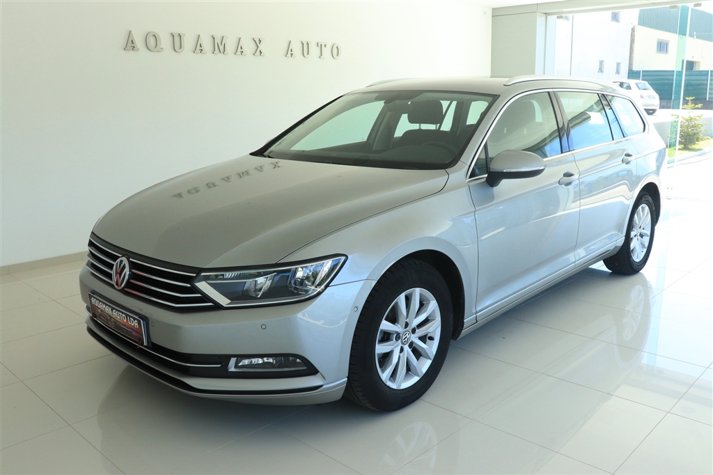  Volkswagen Passat V. 1.6 TDi Confortline BlueMotion