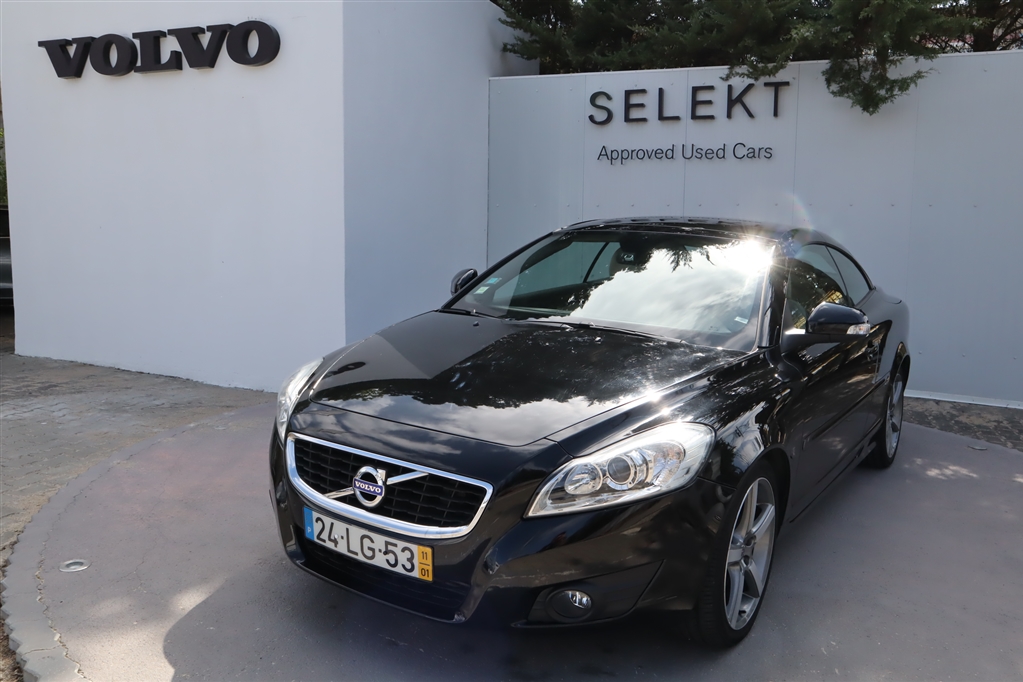  Volvo C D4 Momentum (177cv) (2p)