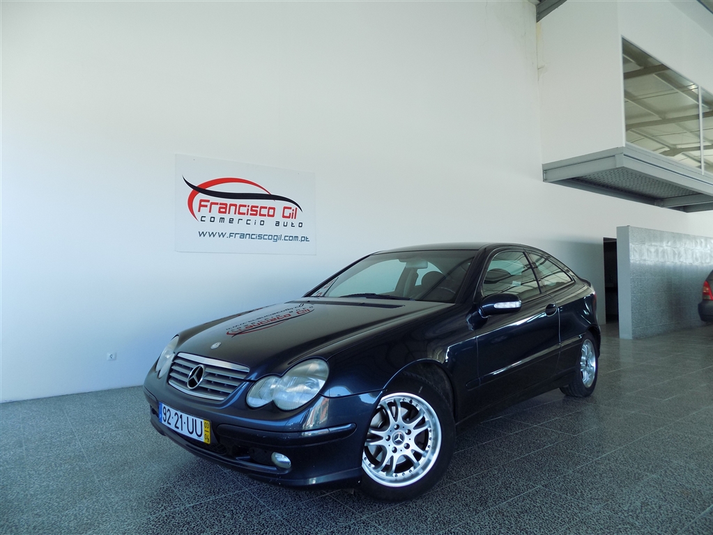  Mercedes-Benz Classe C 220 CDI CLASSIC (3P)*VENDIDO*