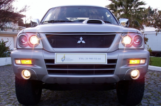 Mitsubishi L TD Strakar Sport Full Box