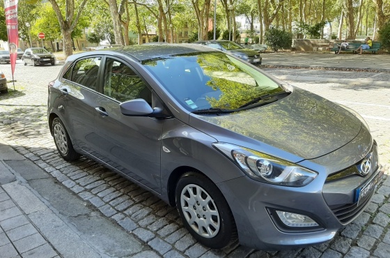 Hyundai i CRDI BLUE ACTIVE GARANTIA ATÉ 5 ANOS