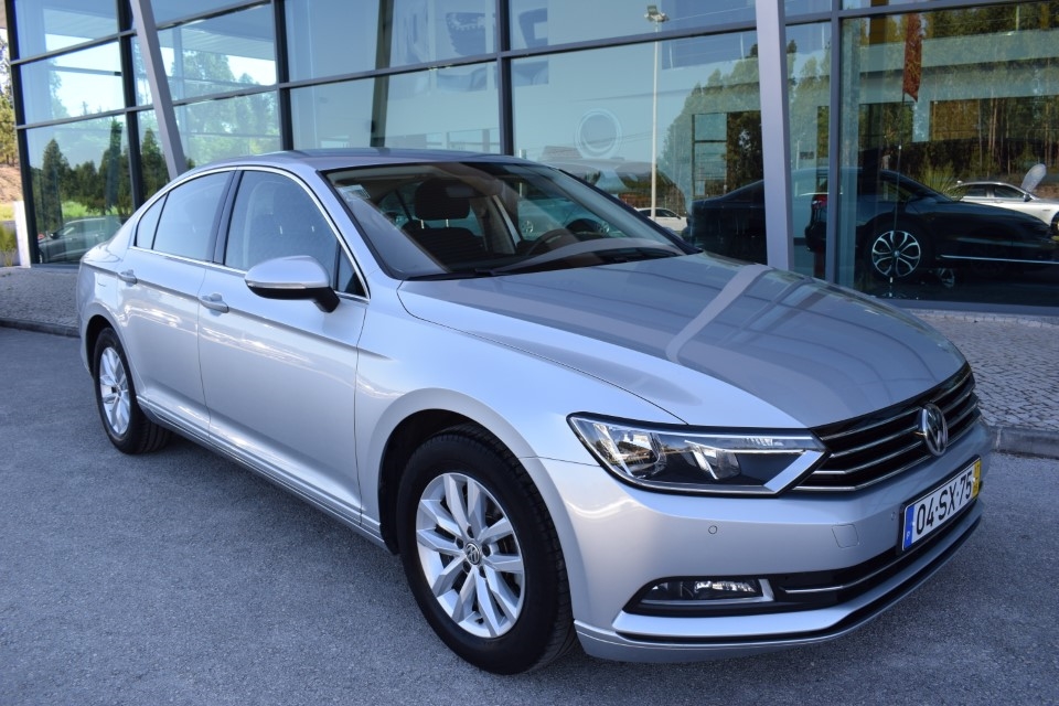  Volkswagen Passat 1.6 TDi Confortline BlueMotion