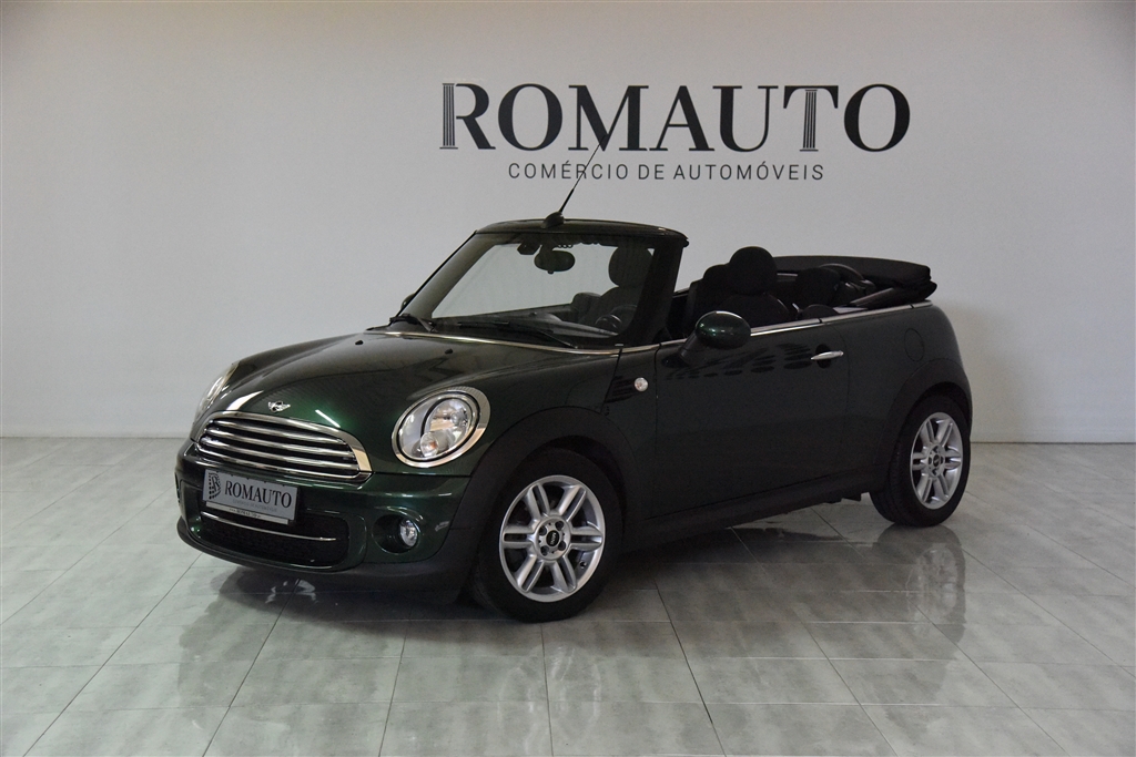  MINI Cooper D 2.0D AUTO. GPS