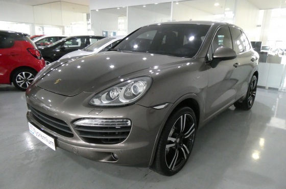 Porsche Cayenne S Hybrid  Cv)