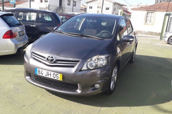 Toyota Auris 1.4 D4D sport