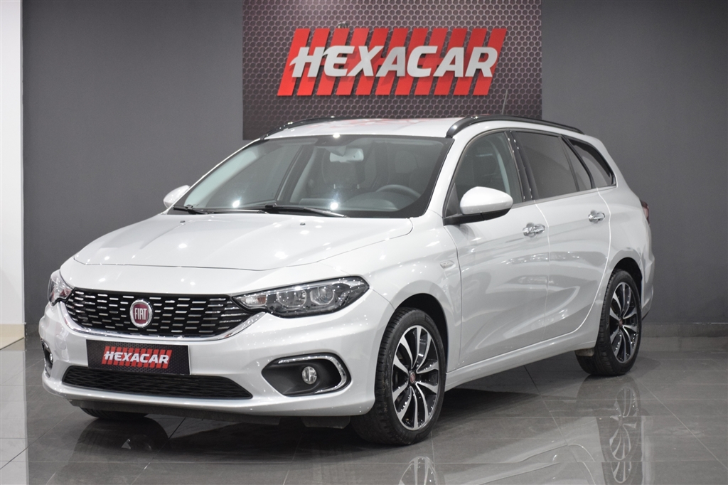  Fiat Tipo 1.3MJ Lounge + 2 Anos Garantia Fiat + Várias