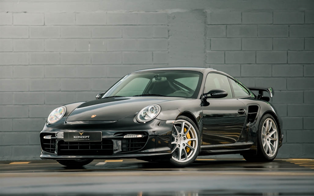  Porsche 911 Carrera GTcv) (2p)