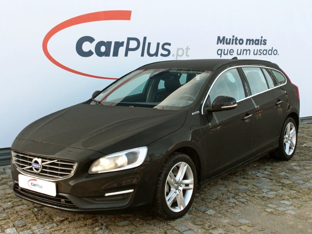  Volvo V D6 Momentum Geartronic AWD PHEV