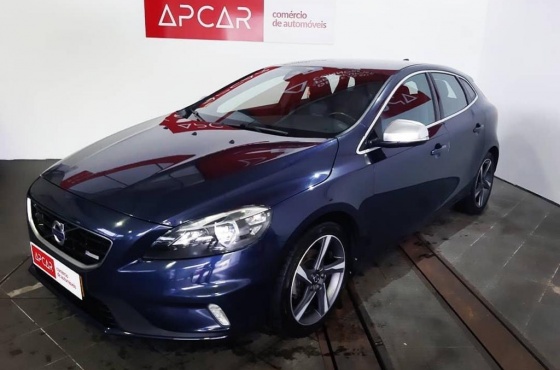 Volvo V40 R-DESIGN