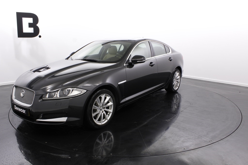  Jaguar XF 2.2D Premium