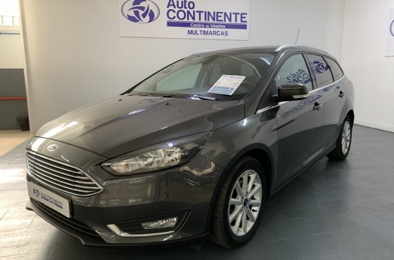 Ford Focus SW 1.5 Tdci Titanium - Auto Continente - Centro