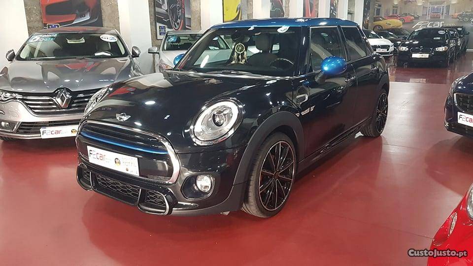 MINI Cooper D (116cv) Novembro/15 - à venda - Ligeiros