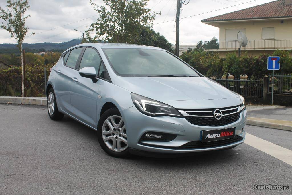 Opel Astra 1.6 CDTI Dynamic Abril/16 - à venda - Ligeiros