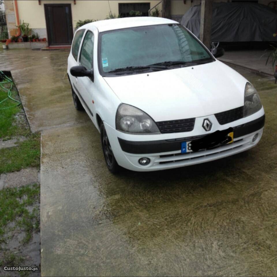 Renault Clio 1.5 dci-comercial Setembro/02 - à venda -