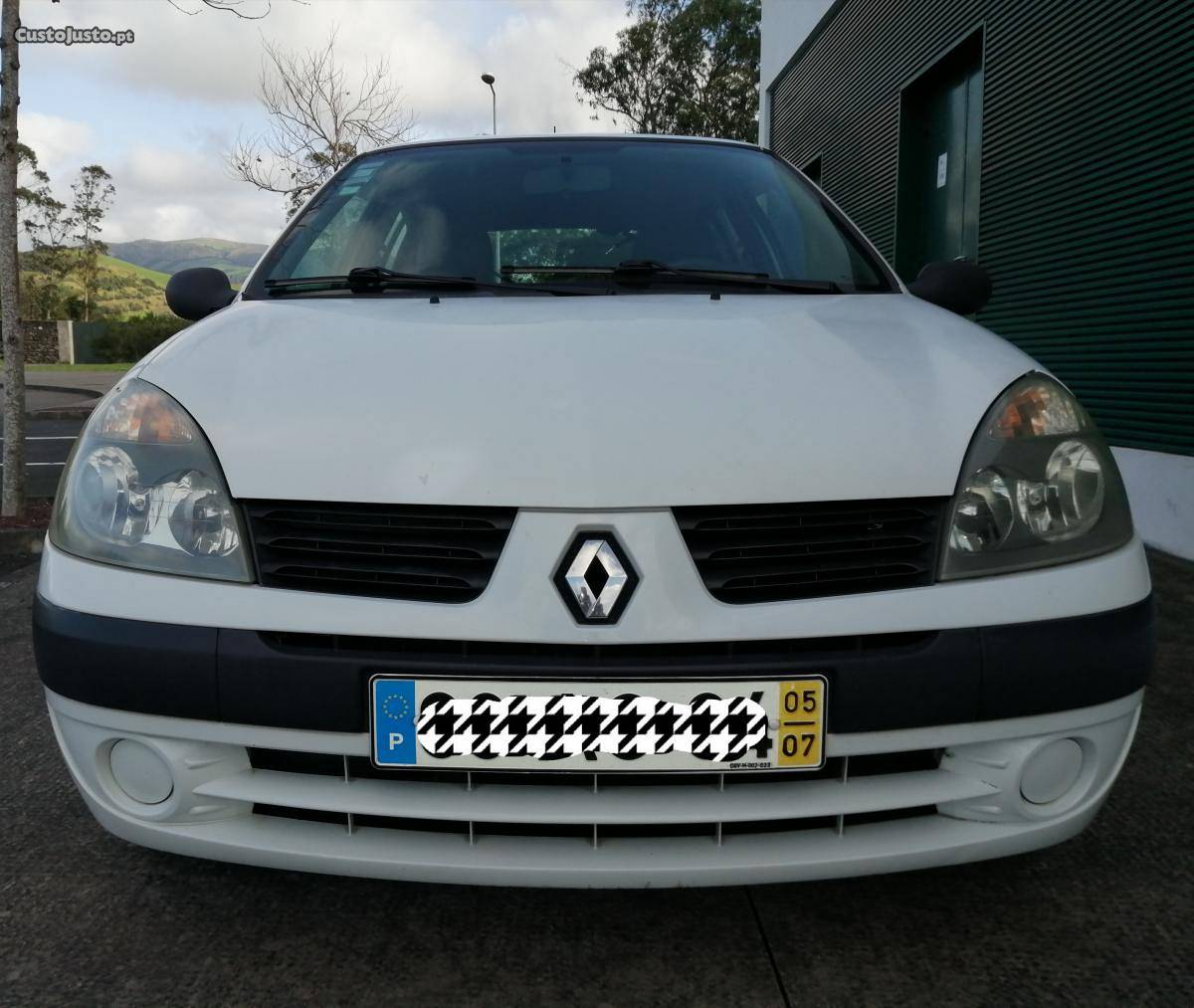 Renault Clio Dinâmic Julho/05 - à venda - Ligeiros