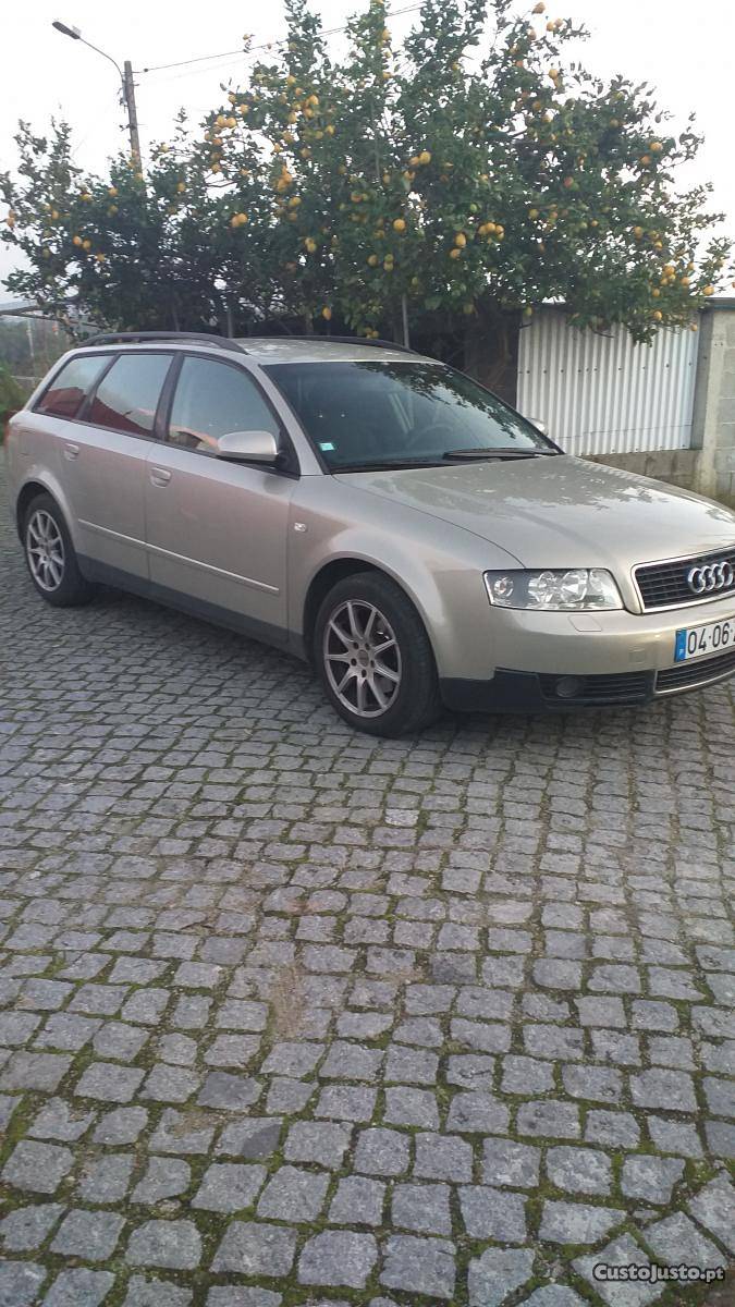 Audi A4 1.9tdi 130cv Fevereiro/02 - à venda - Ligeiros