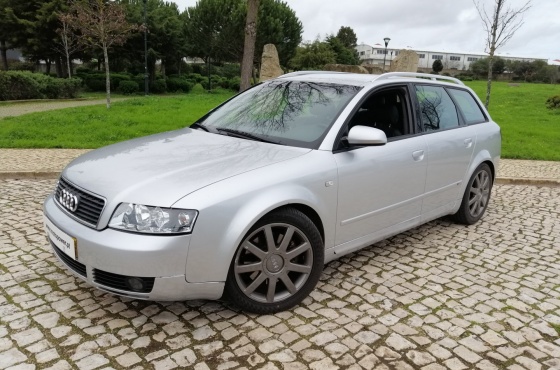 Audi A4 Avant 2.5TDI S-Line - MotoPowerCar