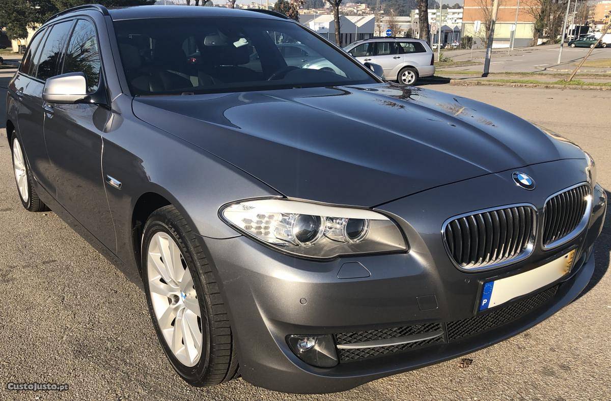 BMW 525 Biturbo Dezembro/12 - à venda - Ligeiros