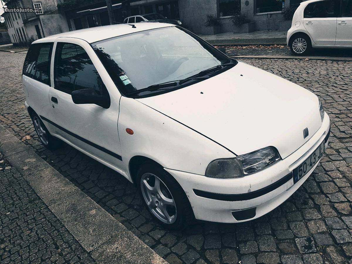 Fiat Punto 1.7 td Novembro/99 - à venda - Comerciais / Van,