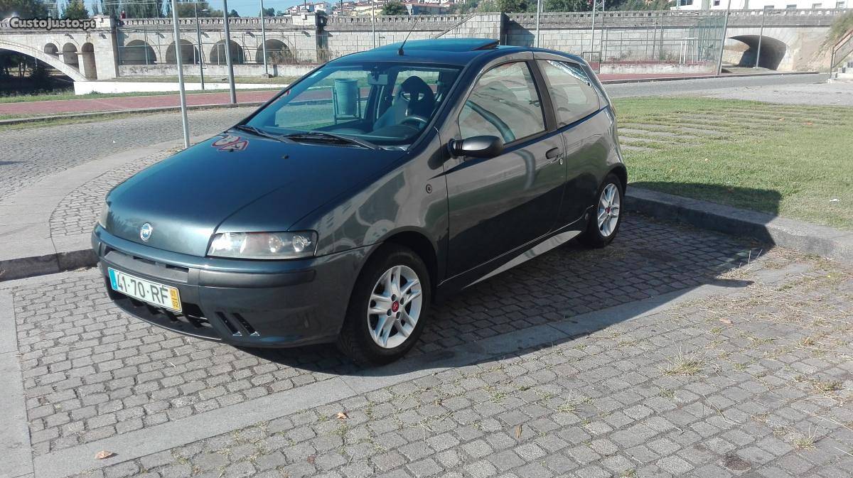 Fiat Punto RALLY v.numerada Fevereiro/01 - à venda -