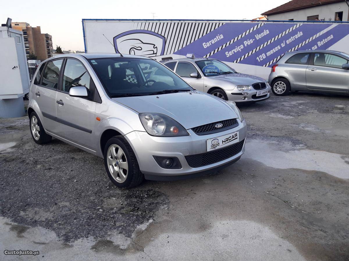 Ford Fiesta 1.4 Março/06 - à venda - Ligeiros Passageiros,