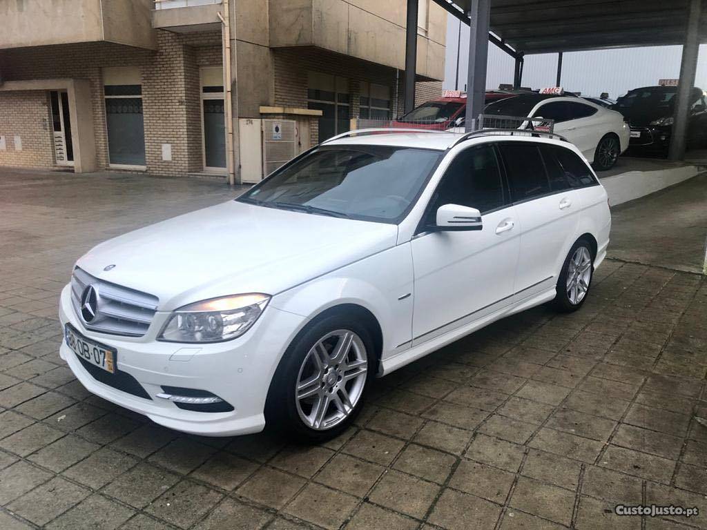 Mercedes-Benz C 220 CDi AMG-LiNE Abril/10 - à venda -