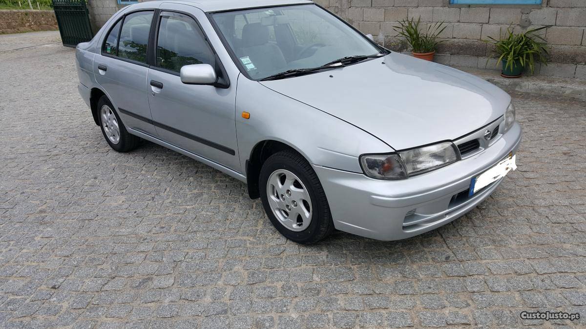 Nissan Almera 1.4 Setembro/98 - à venda - Ligeiros