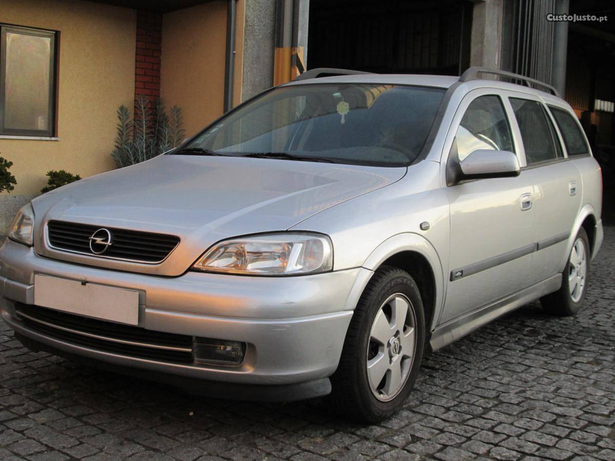 Opel Astra 1.2i Caravan Outubro/03 - à venda - Ligeiros