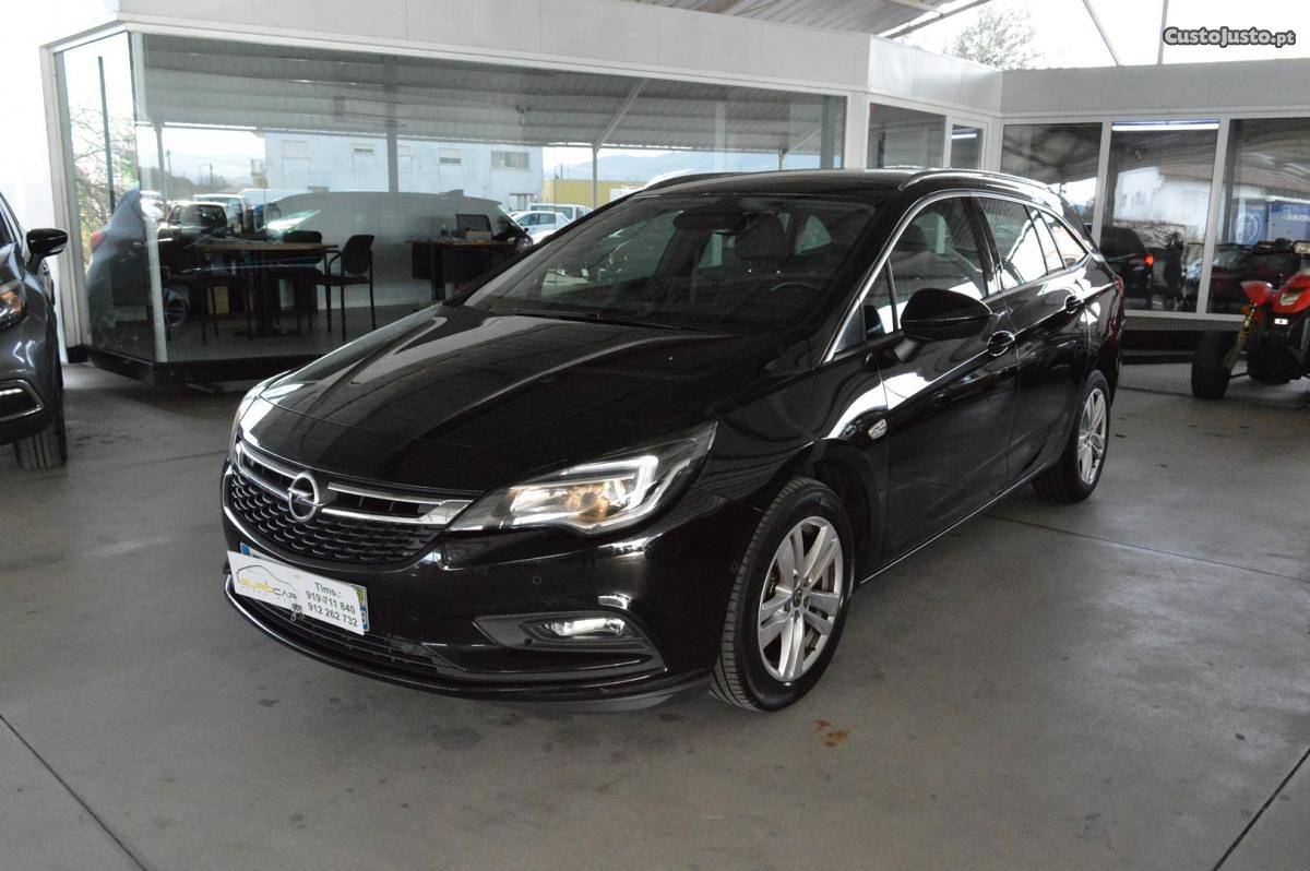 Opel Astra ST 1.6CDTI Innov.S/S Abril/17 - à venda -