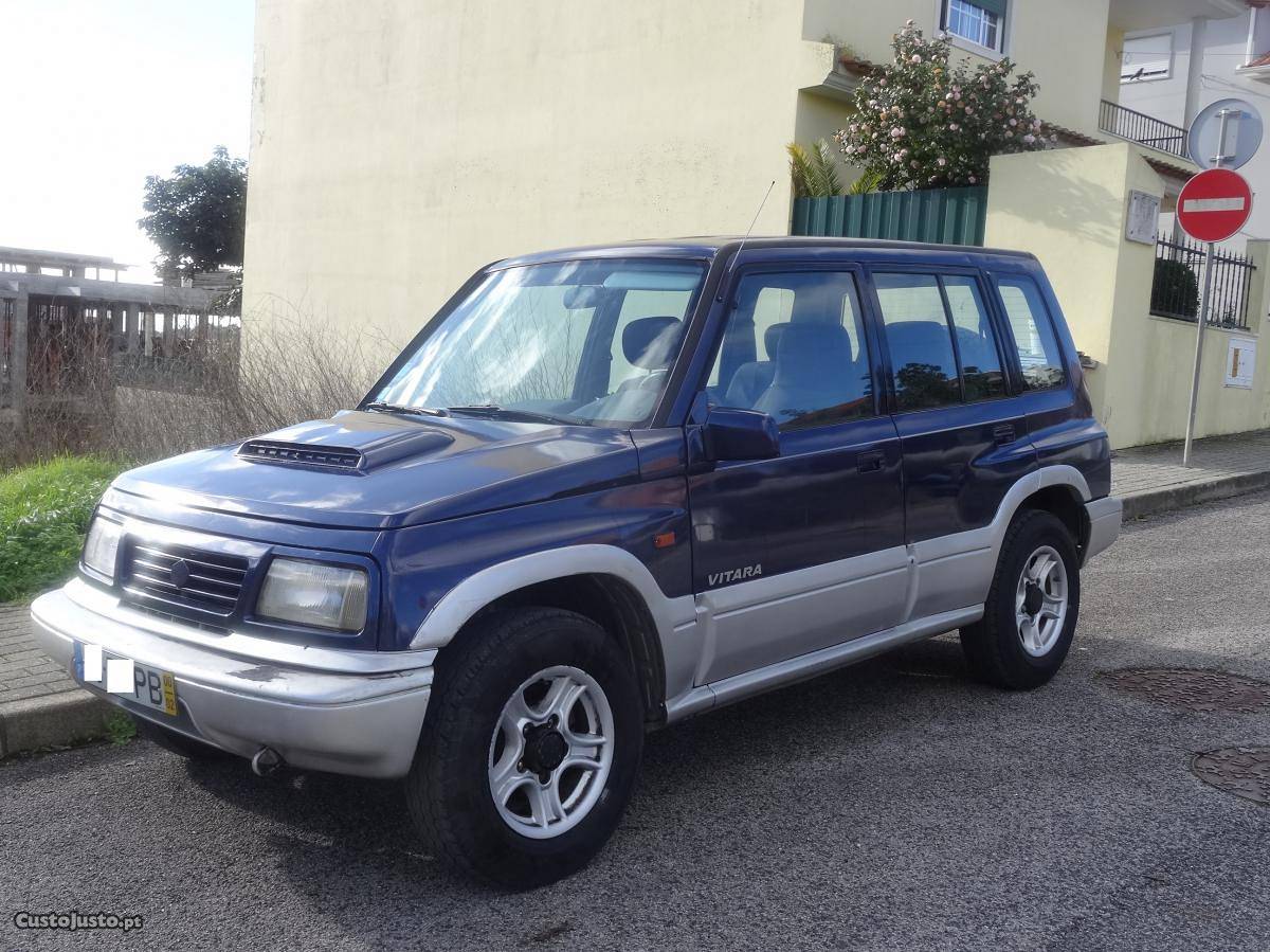 Suzuki Vitara 1.9TD Intercooler Fevereiro/00 - à venda -