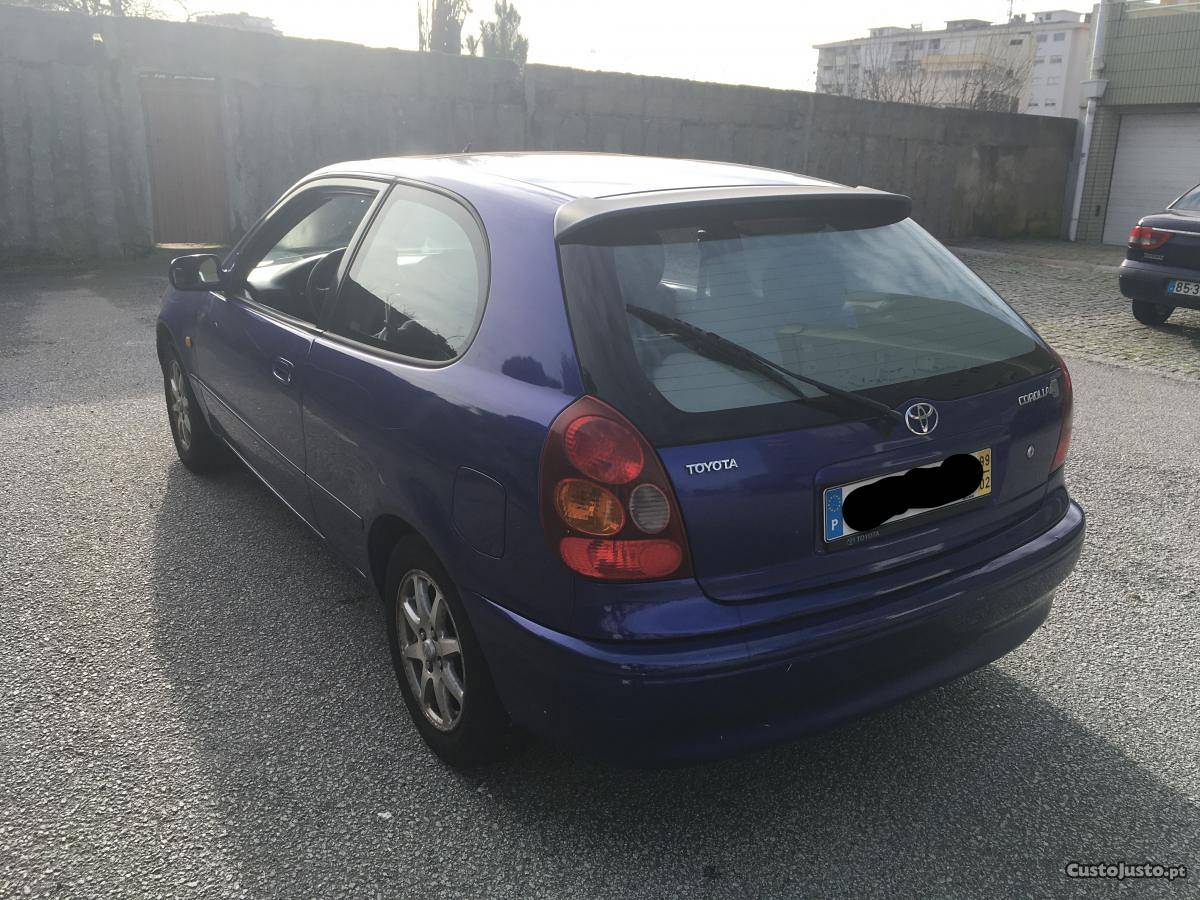 Toyota Corolla 1.3 3p Fevereiro/99 - à venda - Ligeiros