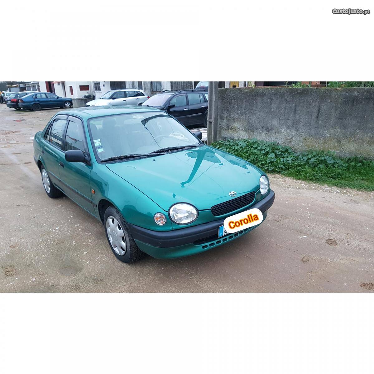 Toyota Corolla 1.3 avaria Abril/99 - à venda - Ligeiros