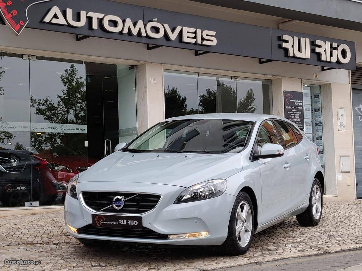 Volvo V40 Kinetik 2.0 Dcv Março/16 - à venda -