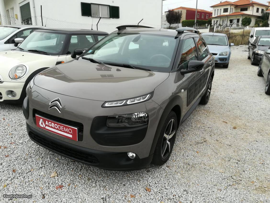 Citroën C4 catus 1.6 hdi gps Agosto/15 - à venda -