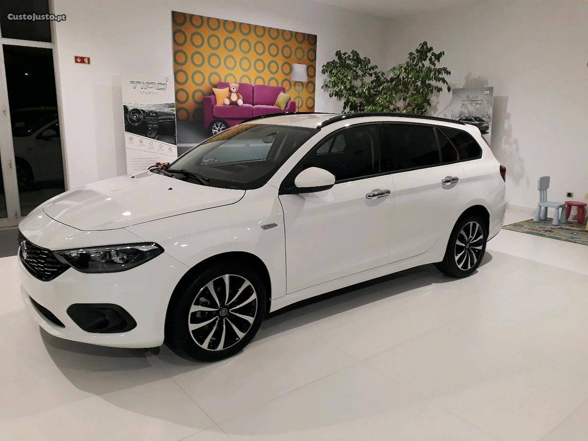 Fiat Tipo SW Agosto/19 - à venda - Ligeiros Passageiros,