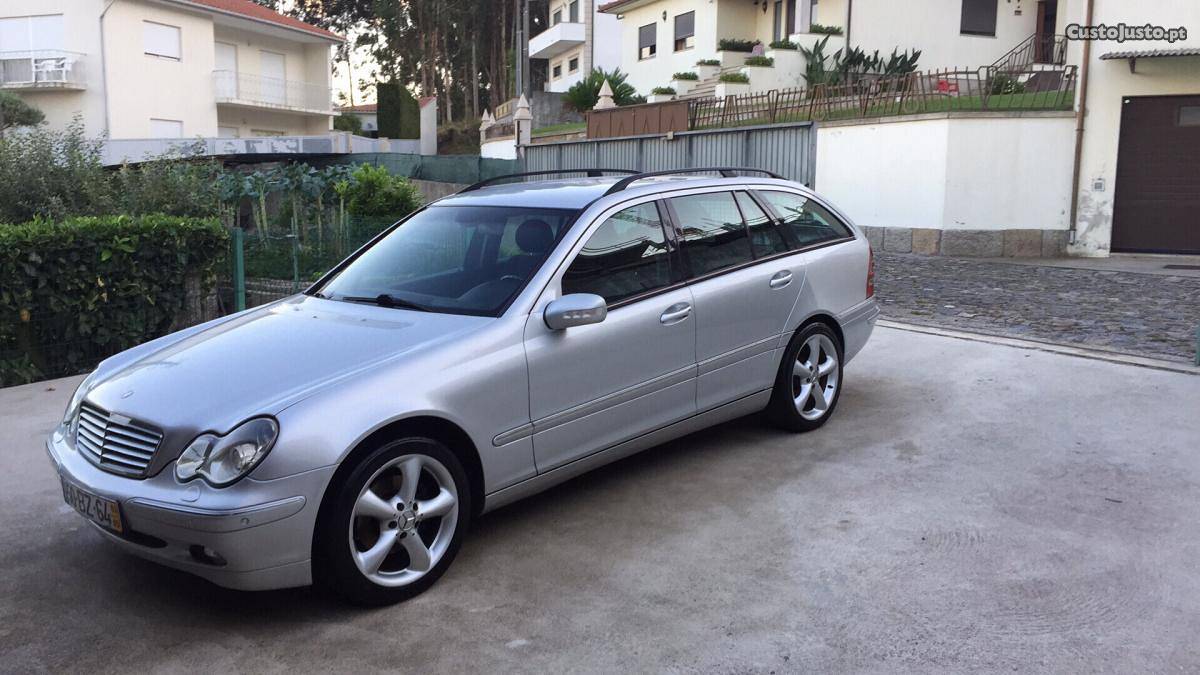 Mercedes-Benz C 220 Automática Maio/03 - à venda -