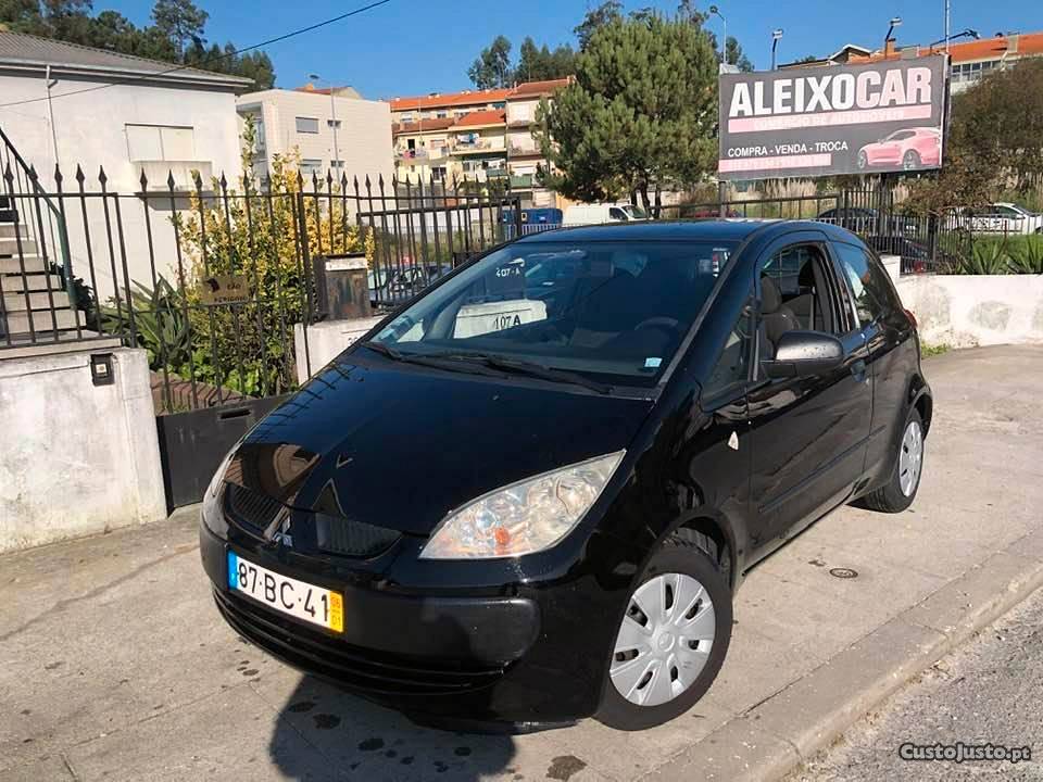 Mitsubishi Colt CZ Mil KM Janeiro/06 - à venda -