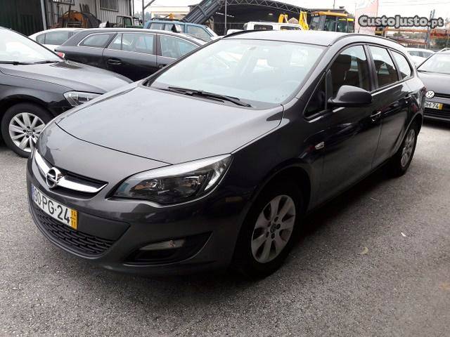 Opel Astra 1.6 CDTi SELECTION Novembro/14 - à venda -