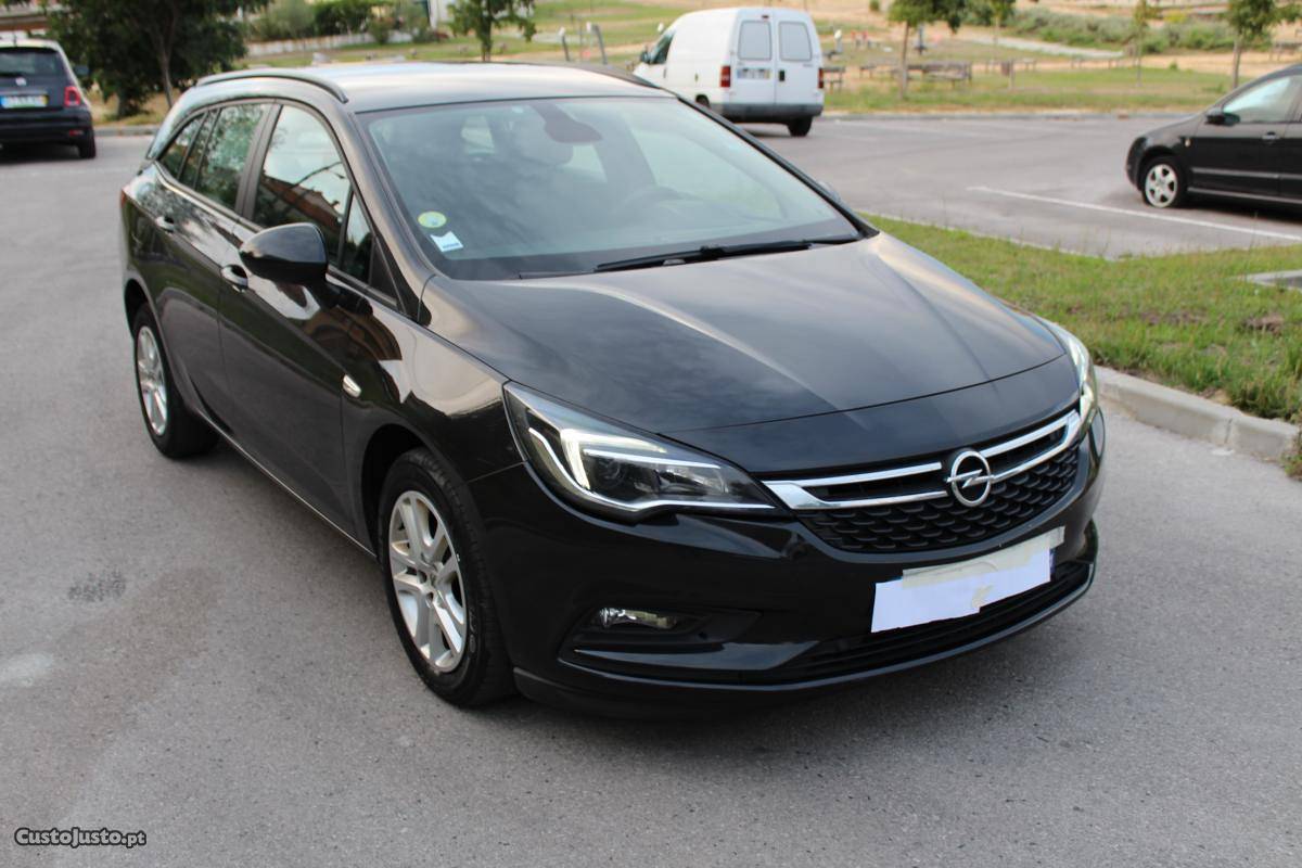 Opel Astra Sport tourer 1.6 Maio/16 - à venda - Ligeiros