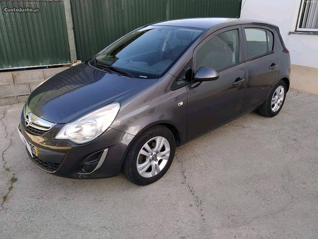 Opel Corsa 1.2 Março/12 - à venda - Ligeiros Passageiros,