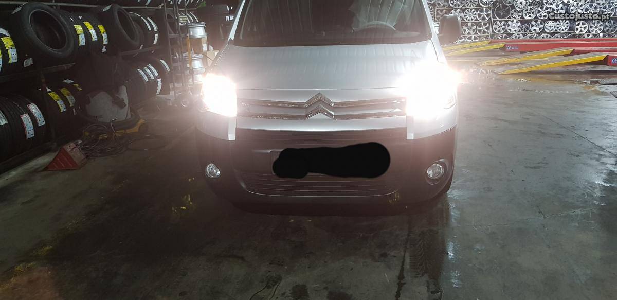 Citroën Berlingo hdi Dezembro/11 - à venda - Comerciais /