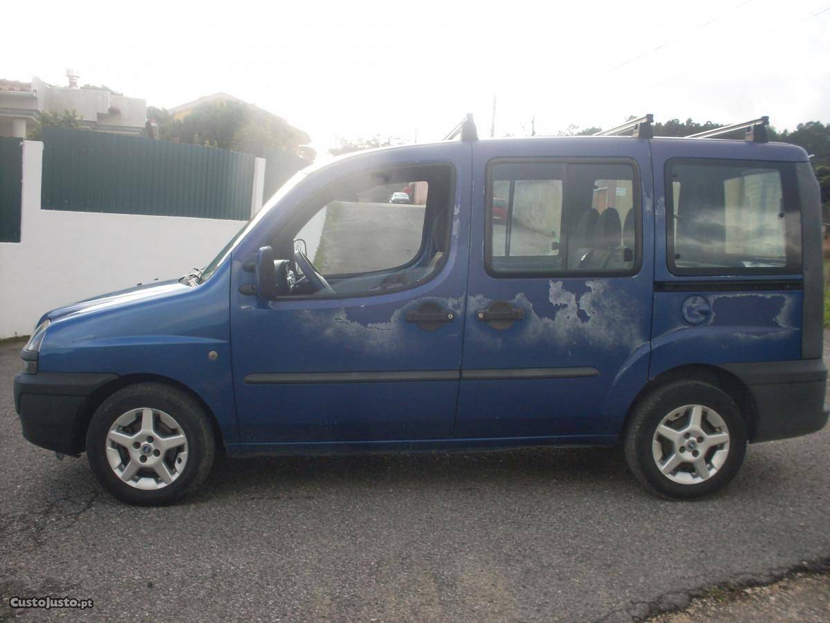 Fiat Doblo 1.9D 5 lugares Abril/01 - à venda - Ligeiros