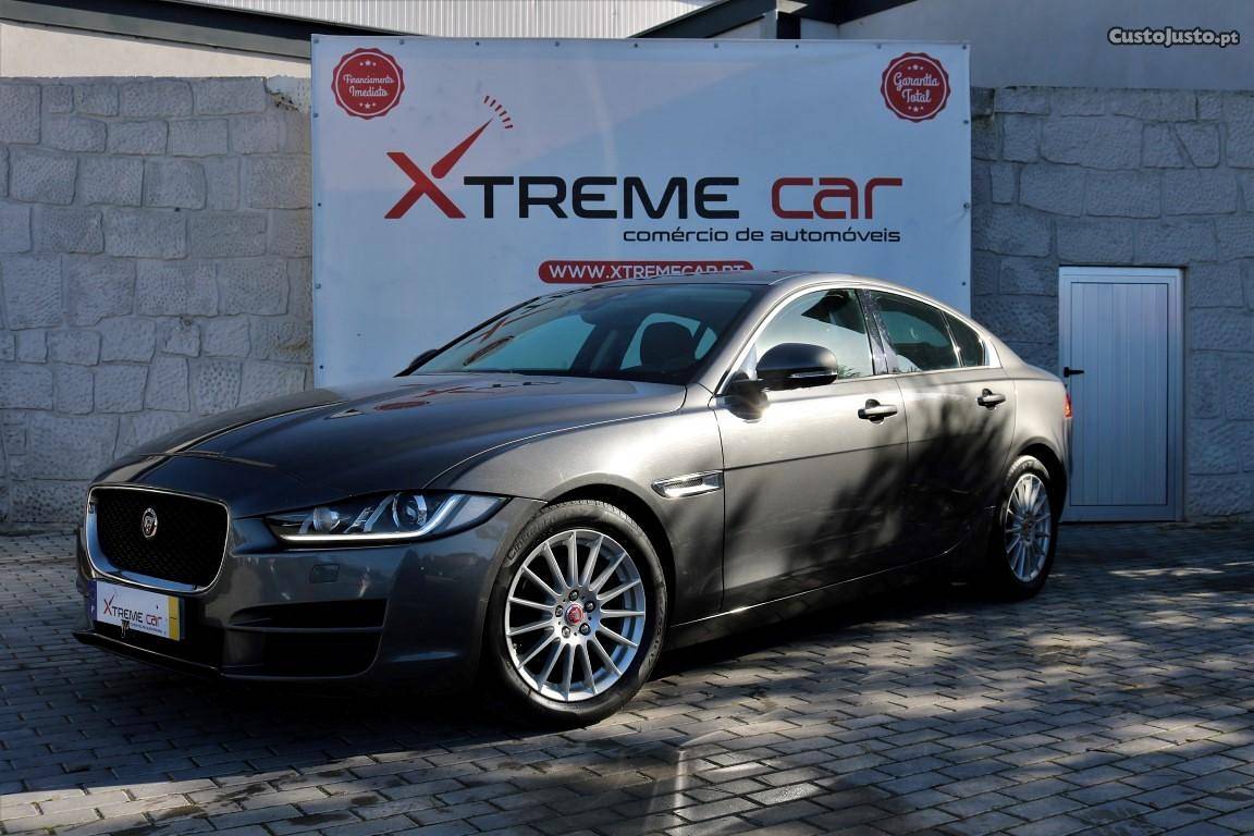 Jaguar XE 2.0 D Prestige Aut. Outubro/15 - à venda -