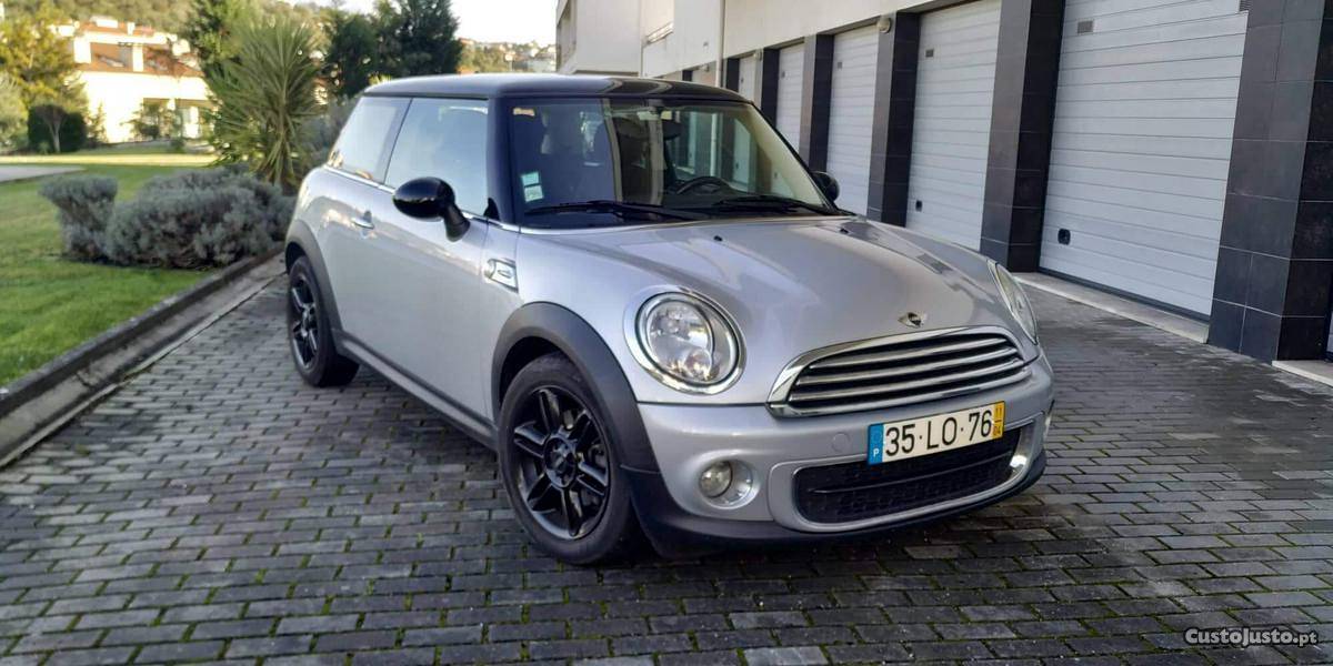 MINI Cooper 1.6 D  Nacional Julho/11 - à venda -