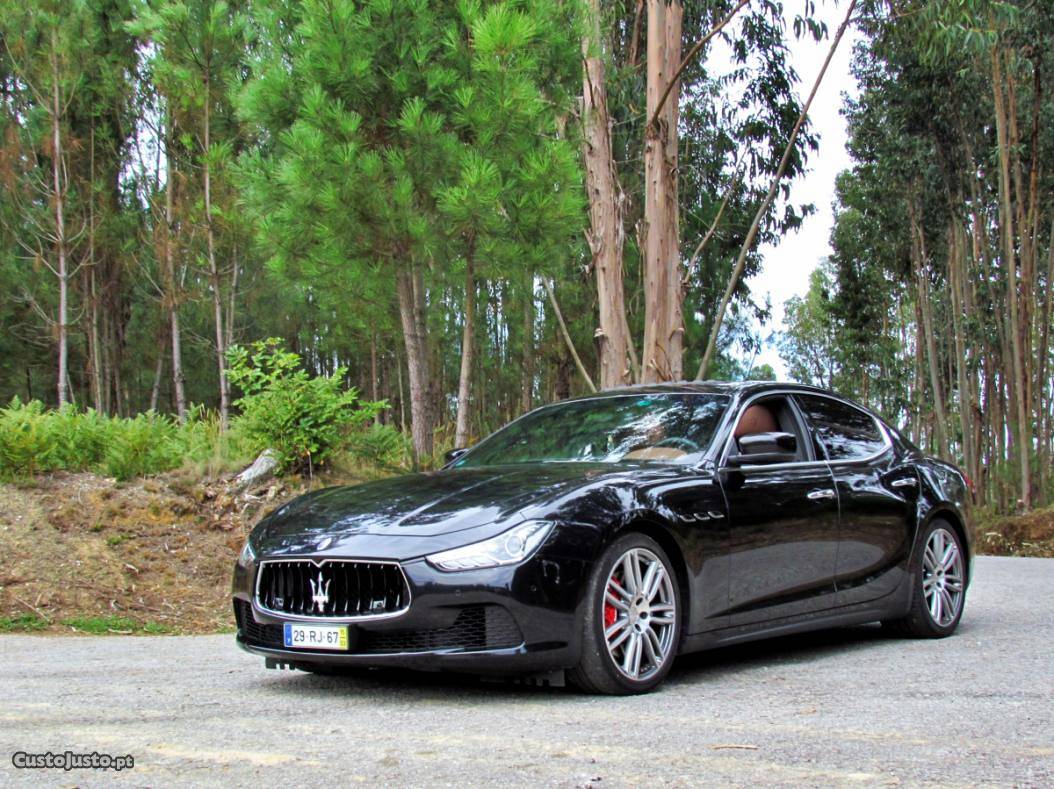 Maserati Ghibli 3.0 VCV AT Março/15 - à venda -